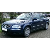 NEU + Kotflügel VW Passat B5 .2 L - VAG / Volkswagen / Audi 9.00 - 8.03 - mit Blinkerloch + + + NEU