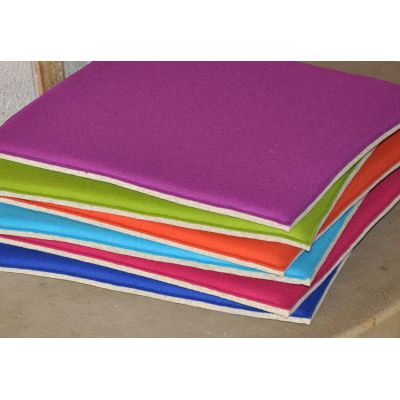 Anthrazit 95, 37 x 37 cm - Stuhlkissen aus Filz - 37 x 37 cm oder 40 x 40 cm | 45492407