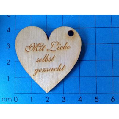 Geschenkanhänger Herz 40 mm "Mit Liebe selbst gemacht" graviert; mit 3mm Loch | HEG26024 / EAN:4250382889250