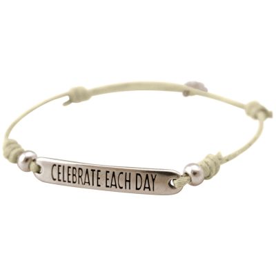 Gemshine - Damen - Armband - Gravur - CELEBRATE EACH DAY - Silber - Nude | 11531701drops/gem